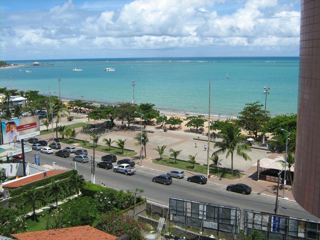 Apartment De Pajucara
